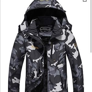 Brand new army print waterproof ski/snowboard coat